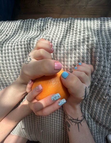 Cloversworldwide pretty actress img