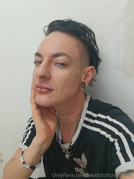 Alexbitchcraft4free model porn pics