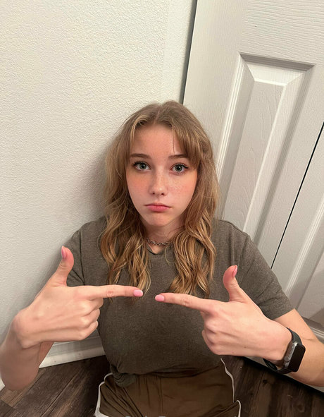 gay muscle onlyfans naked photos