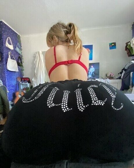 princess asian onlyfans adult pic