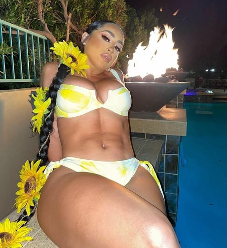 Jasmin Cadavid naked pornstar image