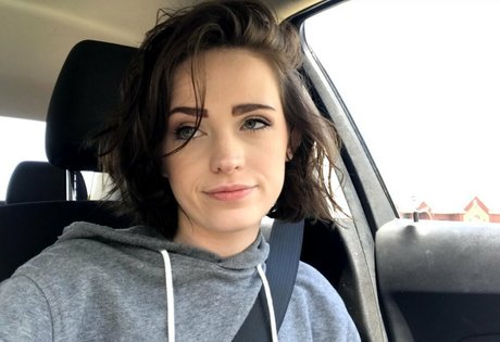 army onlyfans beautiful pic