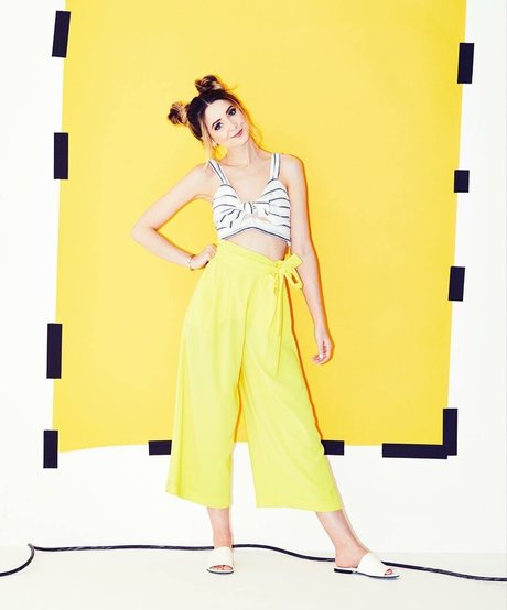 Zoe Sugg hd pornstar pictures