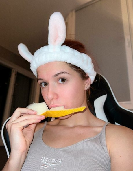 shulyyyyyy model beautiful pic