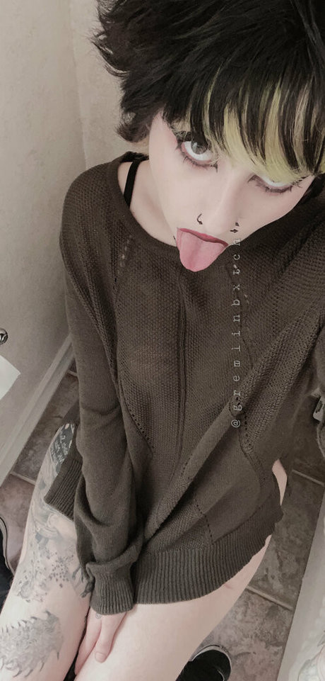 Gremlinbxtch exclusive pornstar image