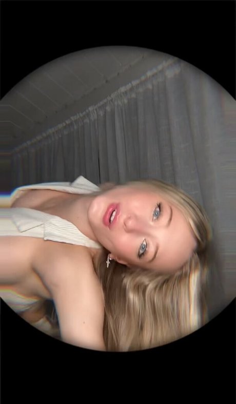 asian shemale onlyfans erotic image