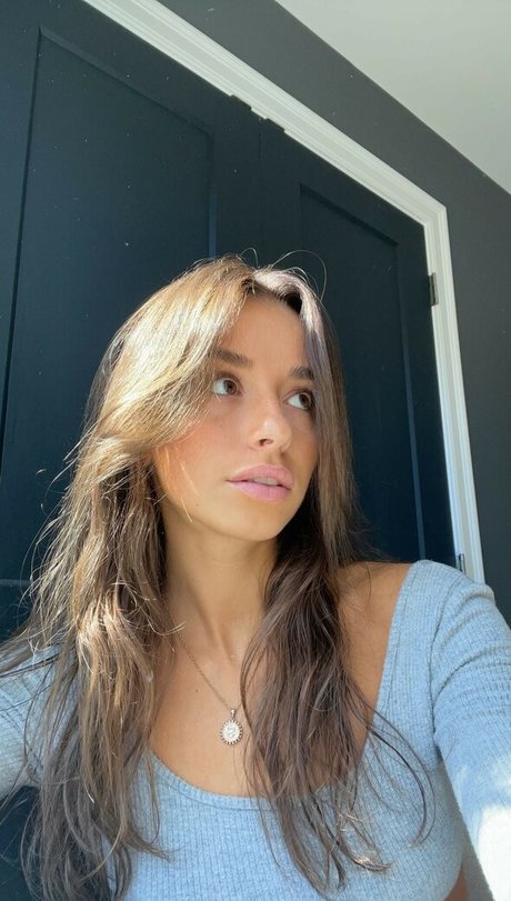 model onlyfans adult img