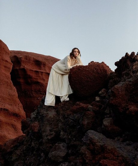 curvy girl onlyfans hot nude photo