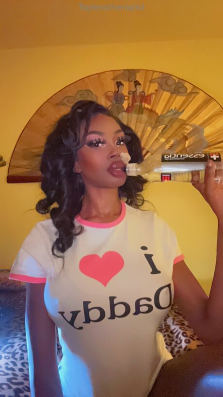 Toplesstherapist top star photos