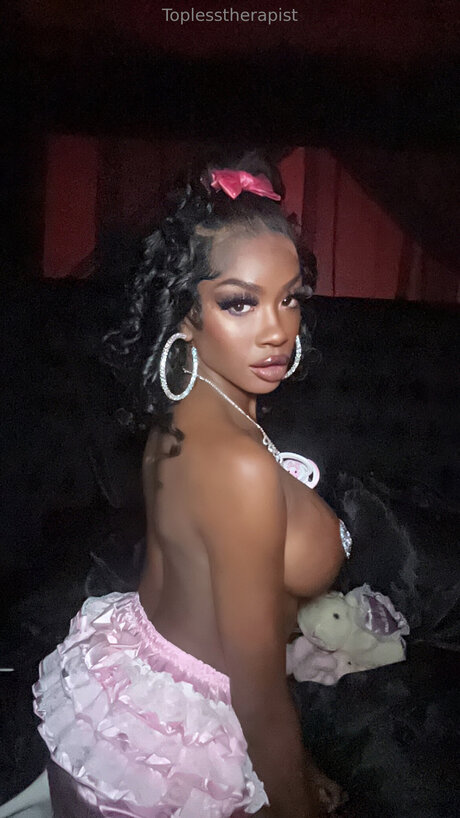 Toplesstherapist pornstar best images