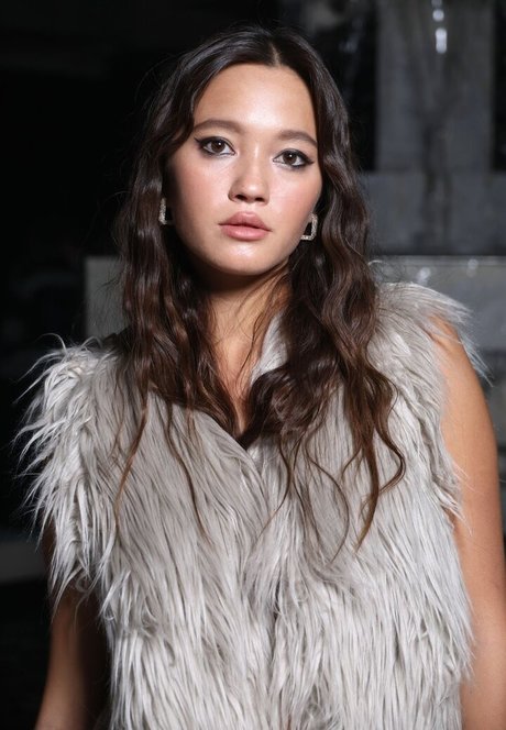 Lilychee sexy model images