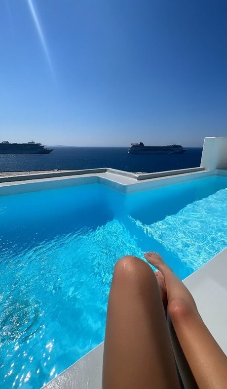 Lilychee pornstar hd img