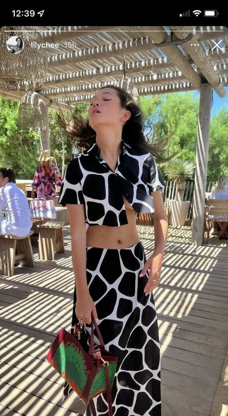 big tits brunette onlyfans top pics