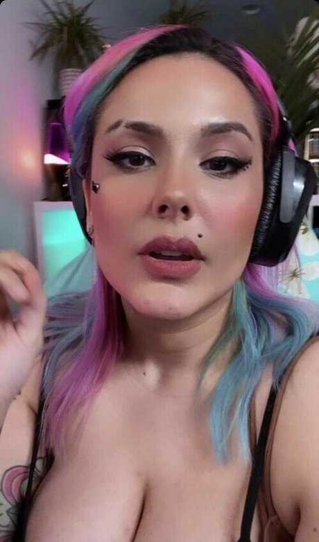 TheZombiUnicorn nude pornstar gallery