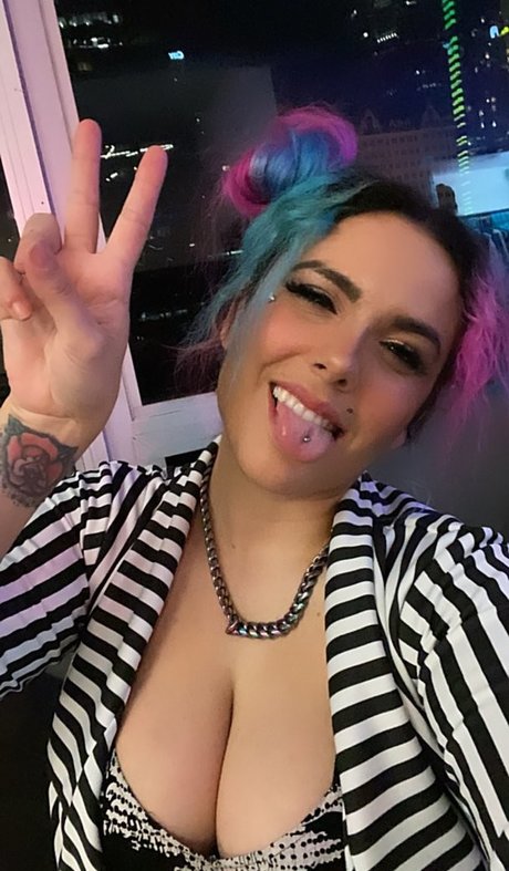 TheZombiUnicorn exclusive model images