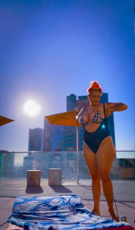 TheZombiUnicorn star porn gallery