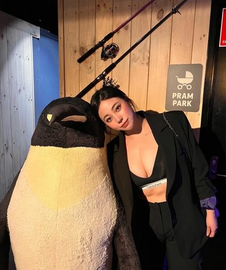 Jung Hye Bin naked actress pics