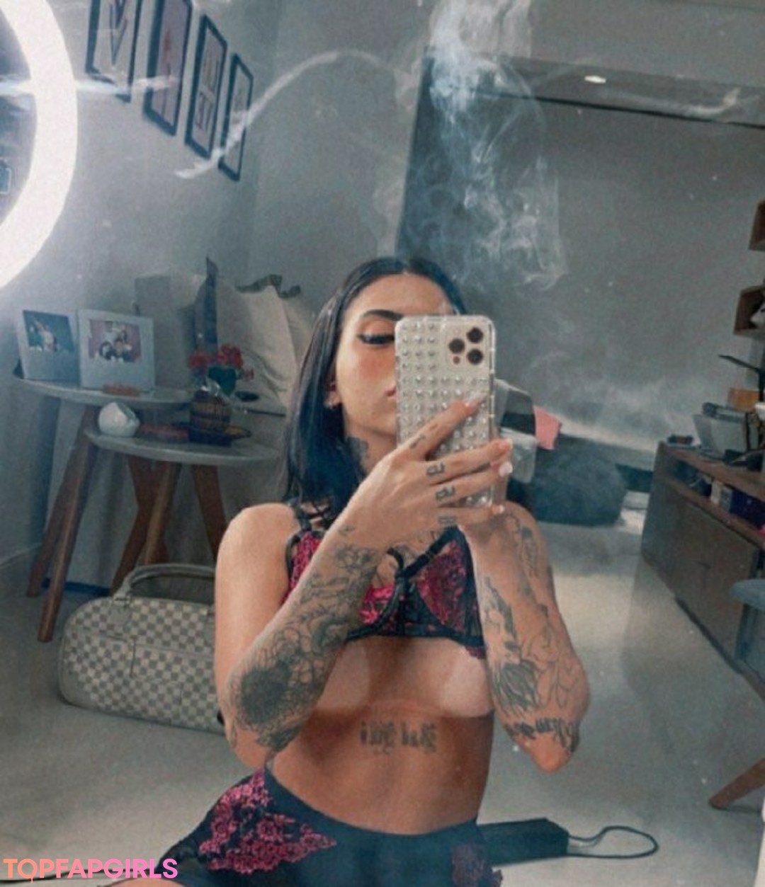 MC Mirella naked model pic