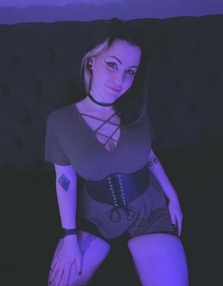 ConcealedBones beautiful pornstar gallery