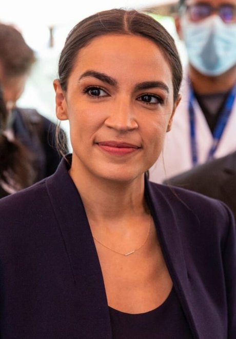Alexandria Ocasio Cortez best star pic
