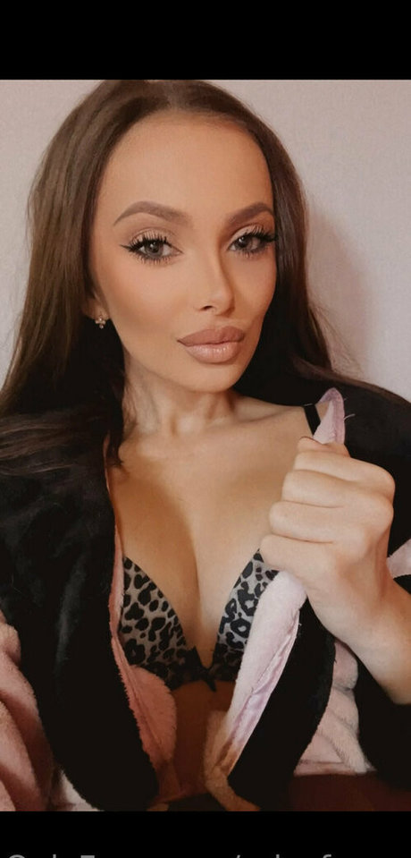 ericafoxxx model erotic photo