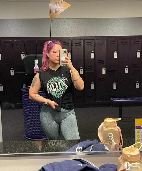 Stella Chung nudes actress pic