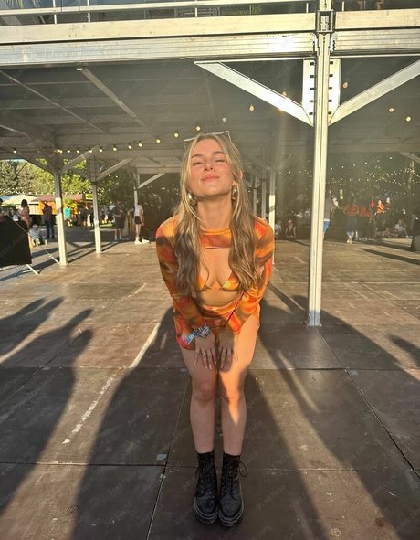 Shannon Langdon nude pornstar img