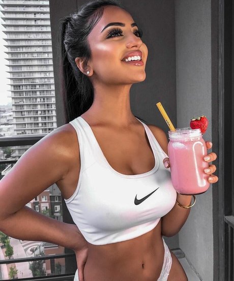 Aneeqa Farid pornstar art picture