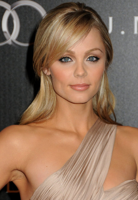 Laura Vandervoort xxx star galleries