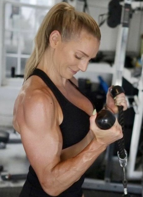 milf strip onlyfans sexy nude photos