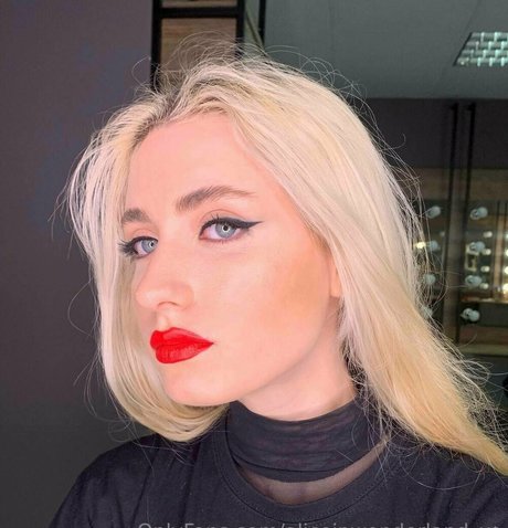 female fitness onlyfans sexy nudes photo