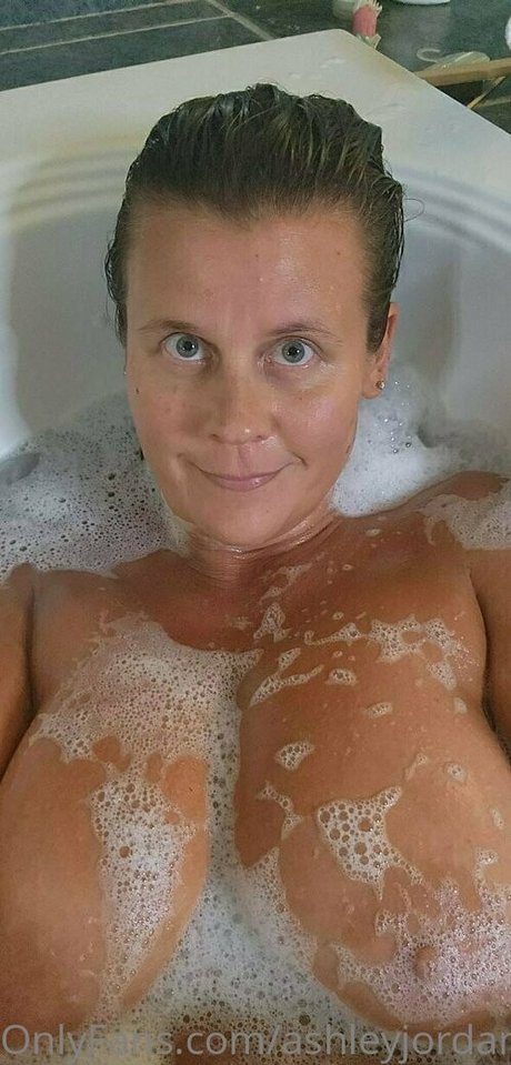 ashleyjordanofficial pornstar sex img