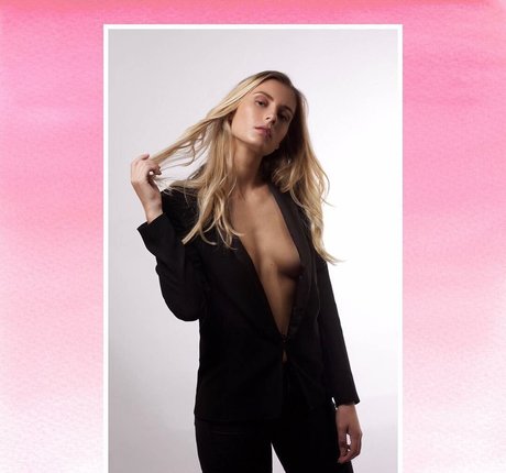 Orane Granger star naked images