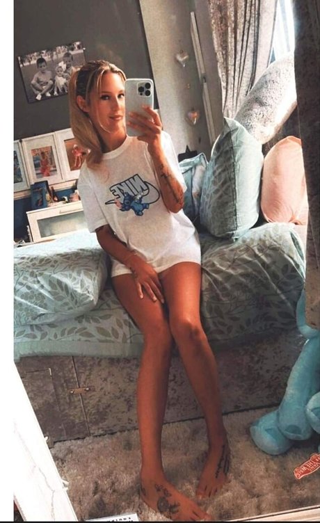 Cupcakes ox pretty model image