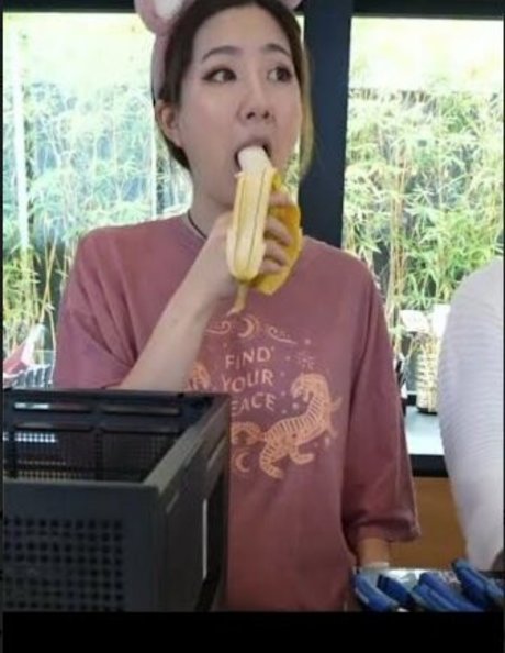 ebony girls onlyfans pornographic picture