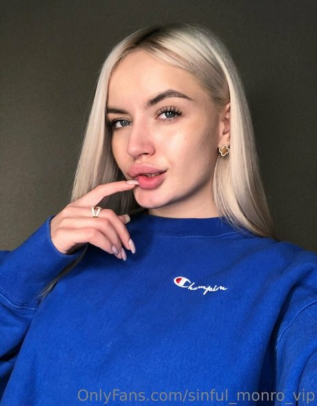 sinful monro vip naked pornstar image