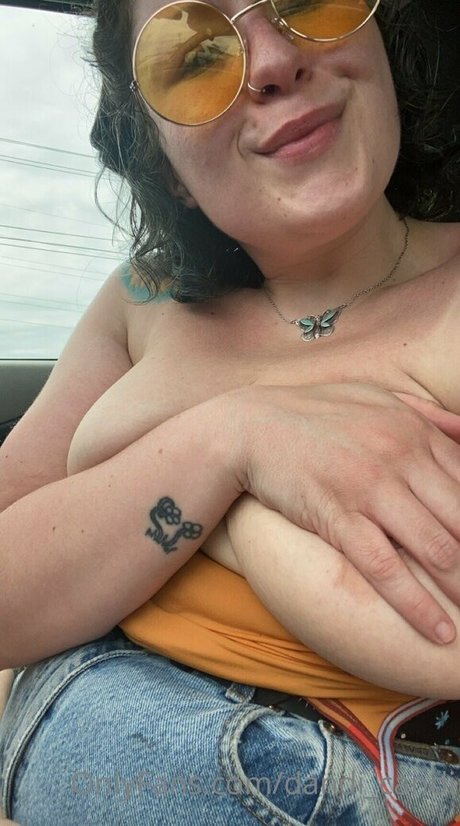 dandi candi star adult picture