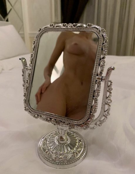 famous midget onlyfans porn pictures