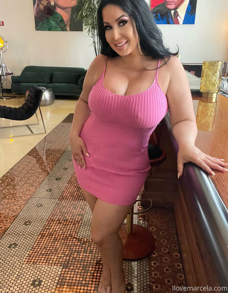 latinamilfnyc pornstar hot photos