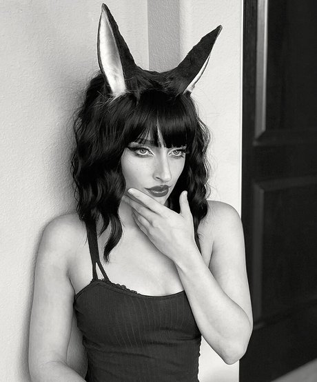 hairy granny onlyfans beautiful photos