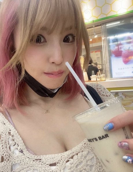 curvy blonde milf onlyfans top pics