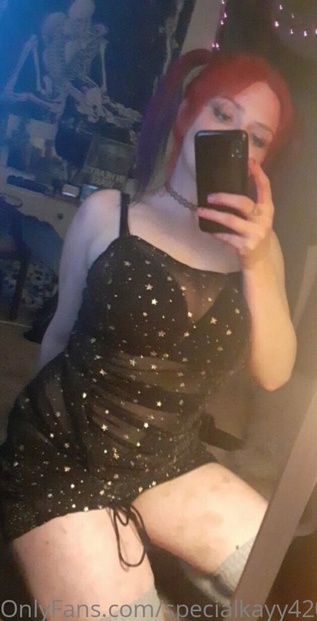 cosmickayla pretty pornstar image