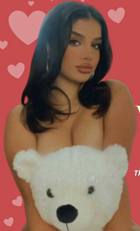 Alishbasheikh pretty model picture