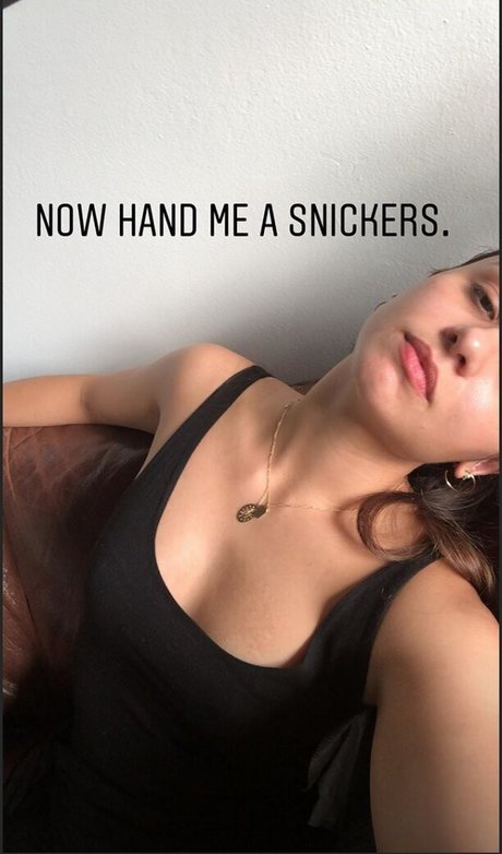 Aimee Carrero naked star picture