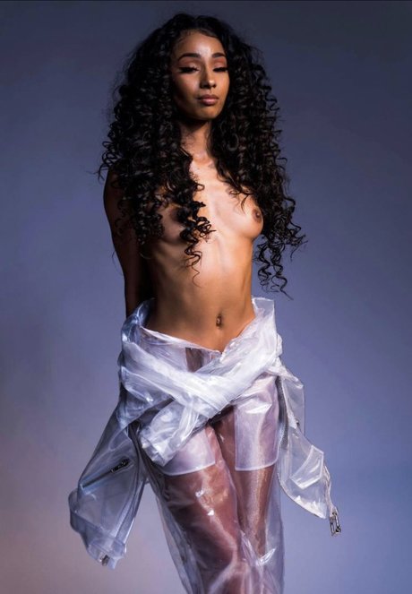 Rubi Rose adult model pic