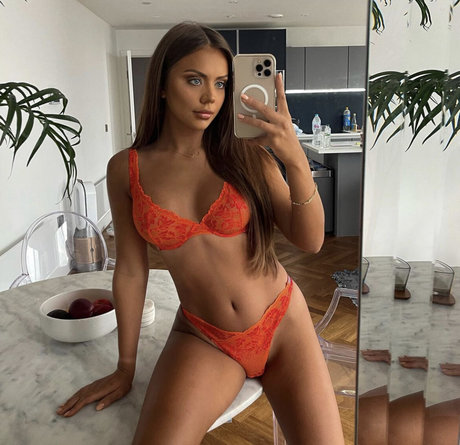 Natalia Zoppa nude star pic