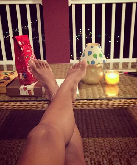 Sinead Xia model erotic pics