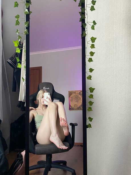 chubby babe onlyfans beautiful nude image