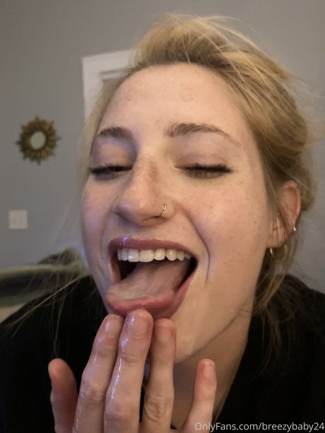 Breezy baby24 exclusive pornstar gallery