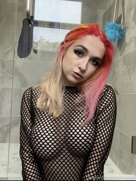 Belle Curves pornographic star image